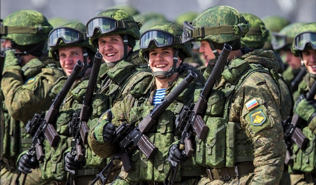 Две трети россиян хотели бы видеть своих родственников в Вооруженных силах